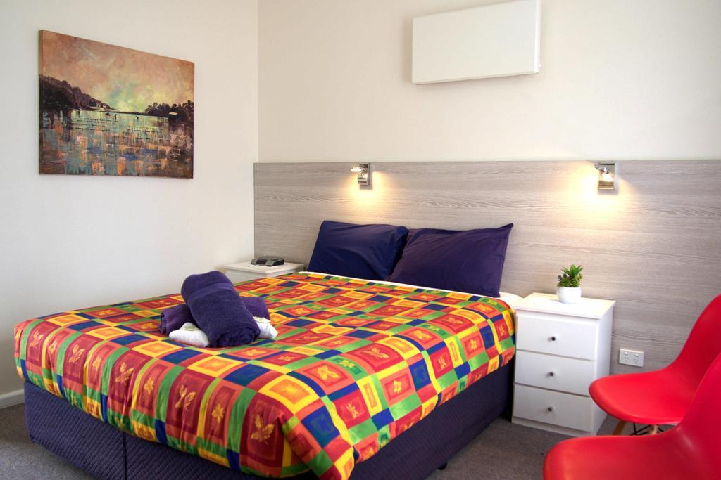 Norfolk Pines Motel Merimbula Esterno foto
